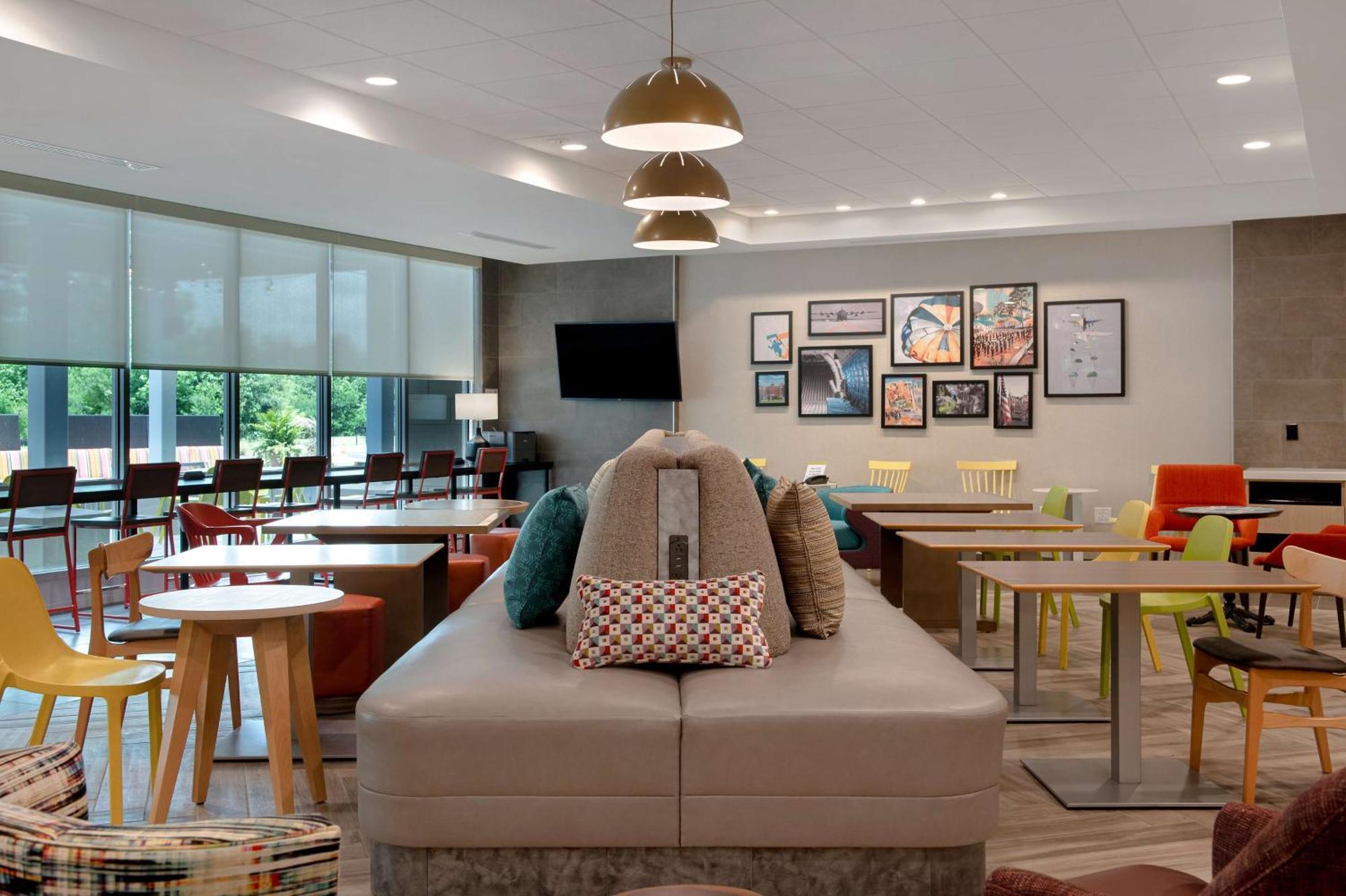 Home2 Suites By Hilton Fayetteville North Esterno foto